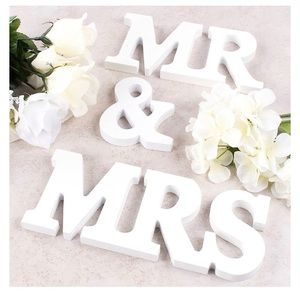 Mr & Mrs Sign